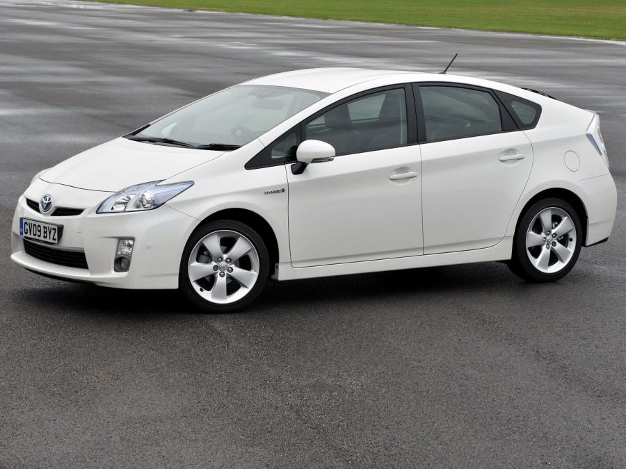  Toyota Prius 2009 года  (UK) (фото 7 из 15)